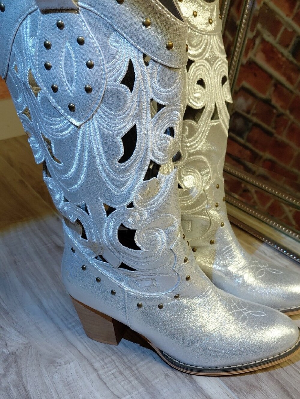 Metallic Silver Cutout Western Boots - Women's Stylish Cowboy Boots - Picture 4 of 7